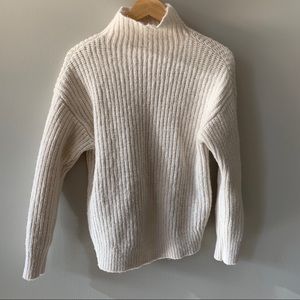 GAP Sweater - Small